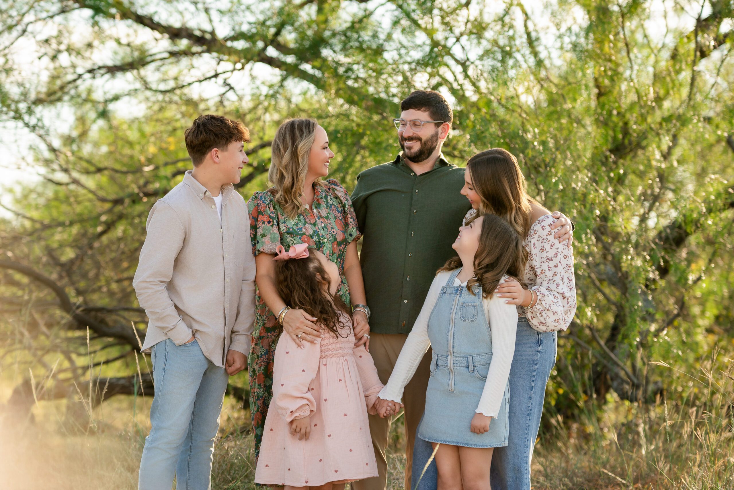 family-portrait-wardrobe-mistakes-easy-fixes